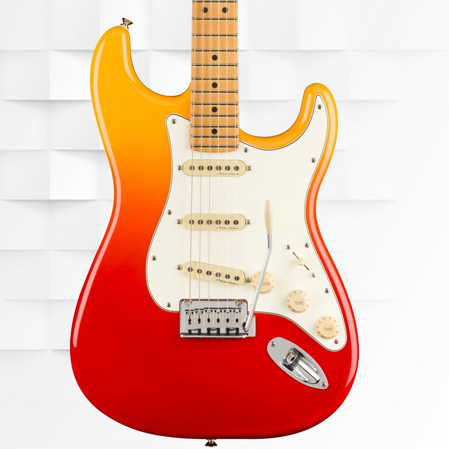 FENDER PLAYER PLUS STRATOCASTER SSS MAPLE FINGERBOARD ELECTRIC GUITAR - TEQUILA SUNRISE 0147312387