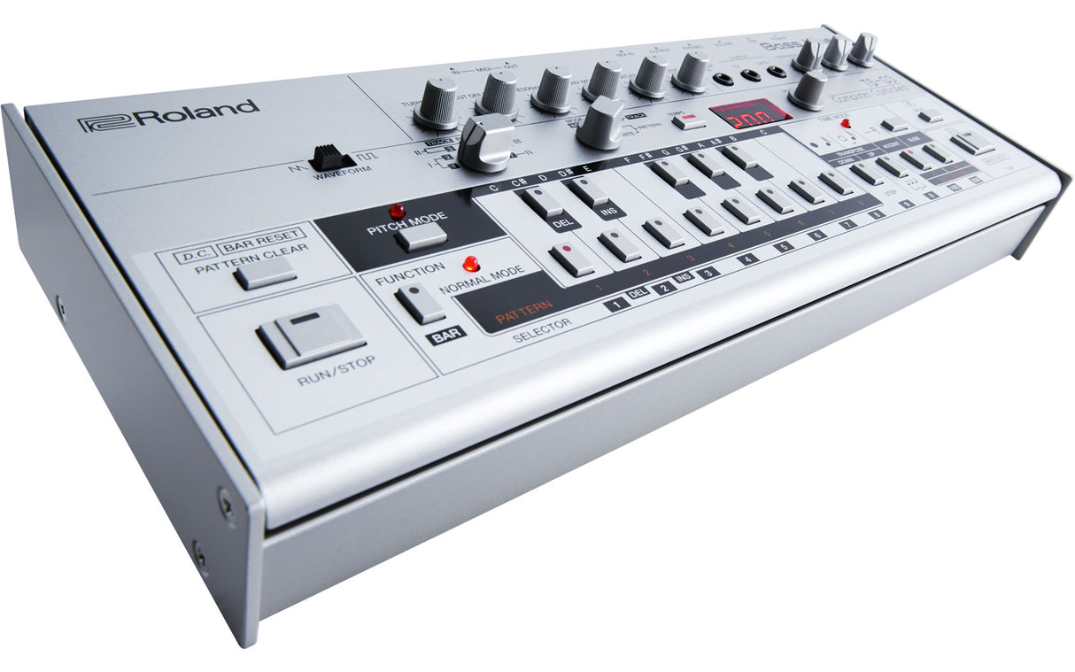 ROLAND TB-03 BASS LINE