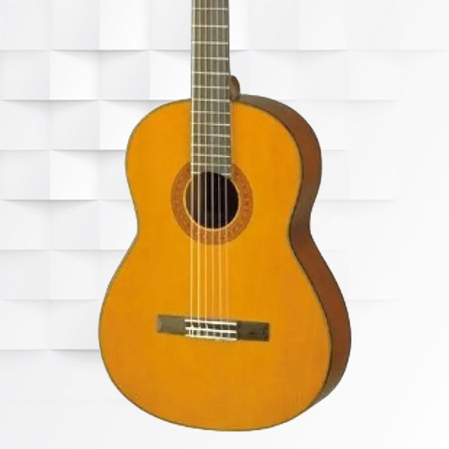 Yamaha C70 Classical Guitar (Natural)