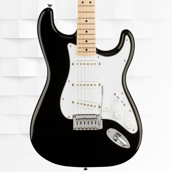 Fender Squier Affinity Series Stratocaster Electric Guitar With Bag, Black 0378002506